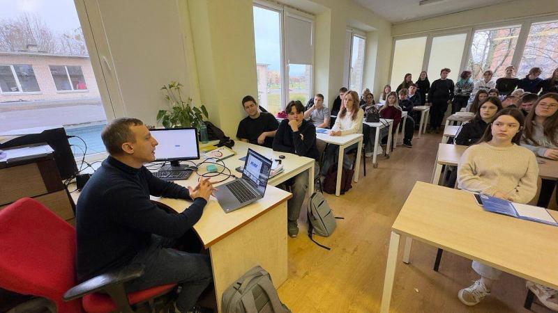 Київський авіаційний університет спонукає молодь з Балтійських країн здобувати освіту та працювати в Україні.