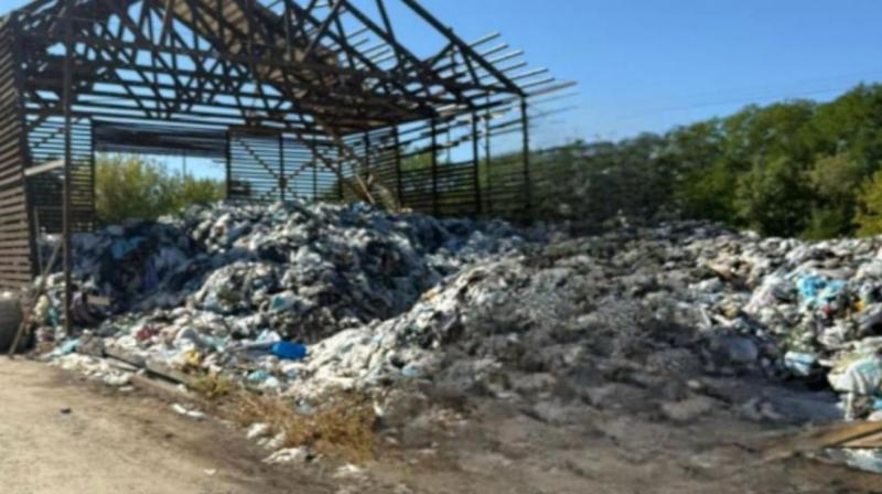 Незаконне звалище у Києві: на лаві підсудних опиниться керівник підприємства.