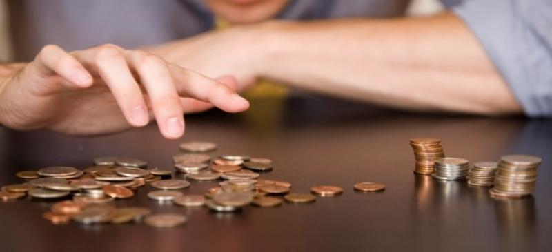 З січня викладачам вищих навчальних закладів піднімуть заробітні плати на 40%.