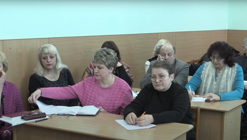 Вчителі висловили свої страждання: працювати під час канікул у незатишних класах з низькою температурою.