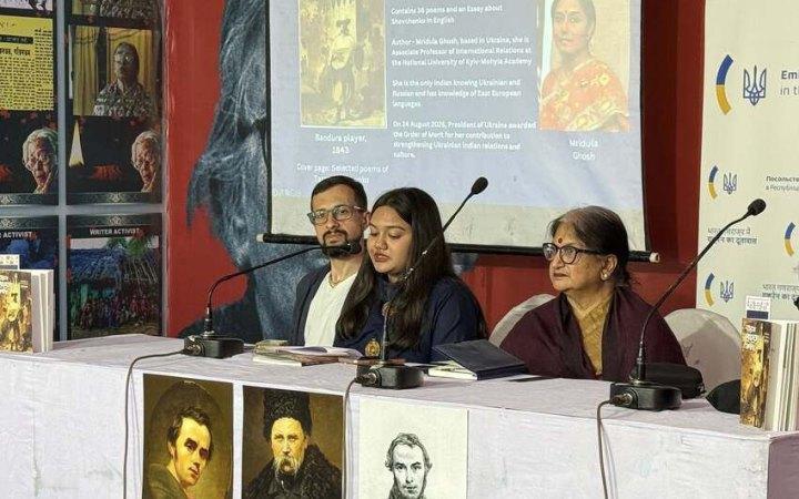 На міжнародному книжковому фестивалі в Індії відбулися поетичні читання та дискусії, присвячені творчості Тараса Шевченка.
