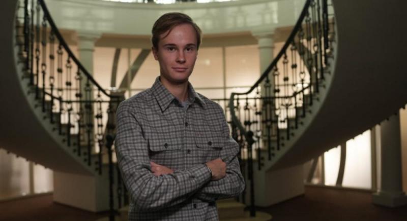 Розкішне життя в Європі та підтримка молодих IT-талантів: ким був молодий українець, який став жертвою жорстокого вбивства у Відні два місяці тому.