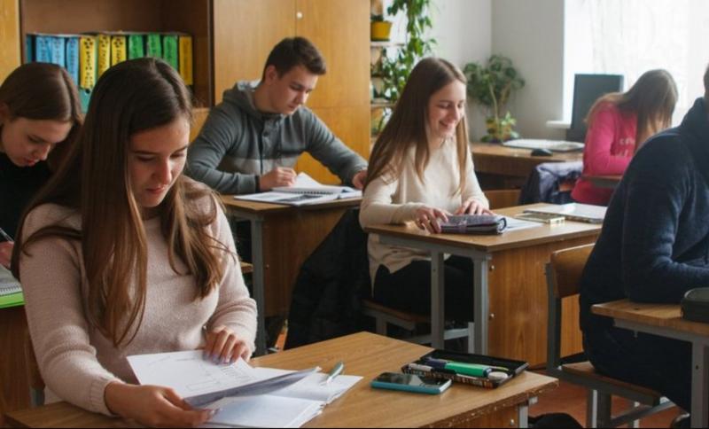 З 1 вересня багато учнів можуть втратити можливість отримання вищої освіти - що залишають поза увагою в новій реформі.