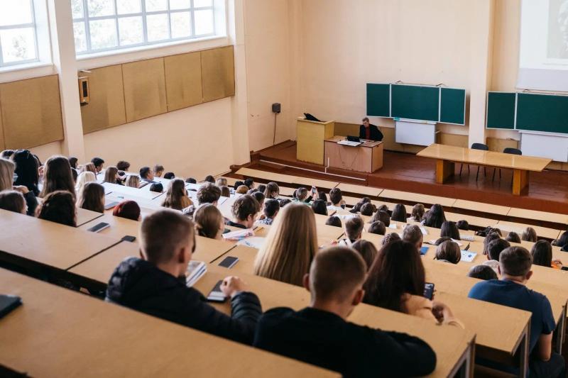 У Міністерстві освіти і науки висловили думку про потребу збільшення цін на вищу освіту | Еспресо