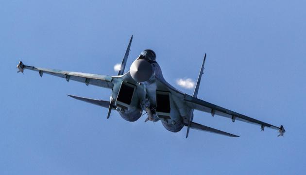 Іран придбав російські бойові літаки Су-35, повідомляє Reuters.