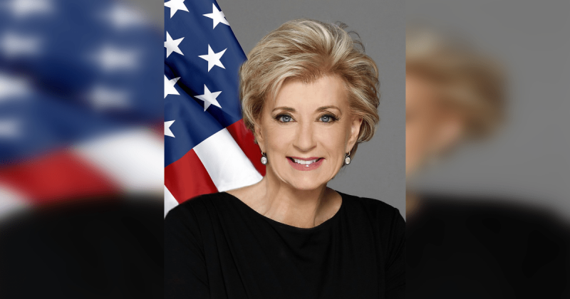 Міністерка освіти США потрапила в незручну ситуацію, коли наважилась пригрозити Гарвардському університету: її висміяли за допущені помилки.