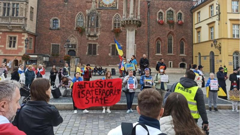 З сьогоднішнього дня в Польщі вступили в силу нові правила для українців щодо перебування в країні.