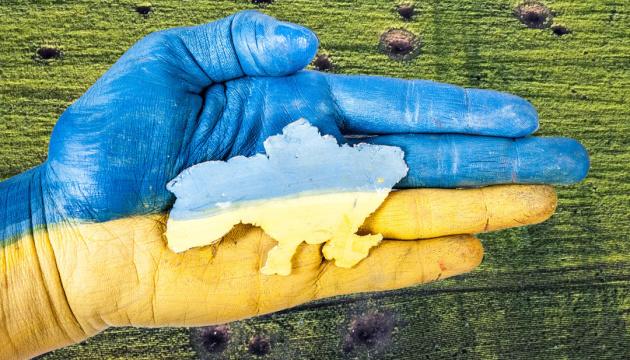 Асиметричний конфлікт: у повітрі, на суші, на воді та в цифровому середовищі.