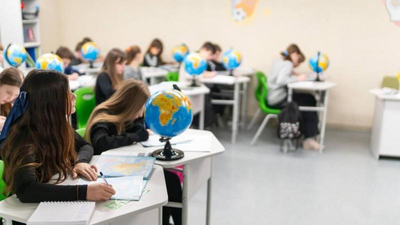 Скільки коштів знадобиться для підготовки дитини до школи в Україні, Європейських країнах та США - Українська газета Час.