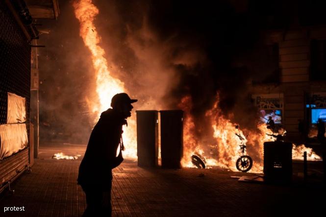 В Італії десятки тисяч громадян вийшли на вулиці, аби висловити протест проти курсу уряду Мелоні стосовно Ізраїлю.