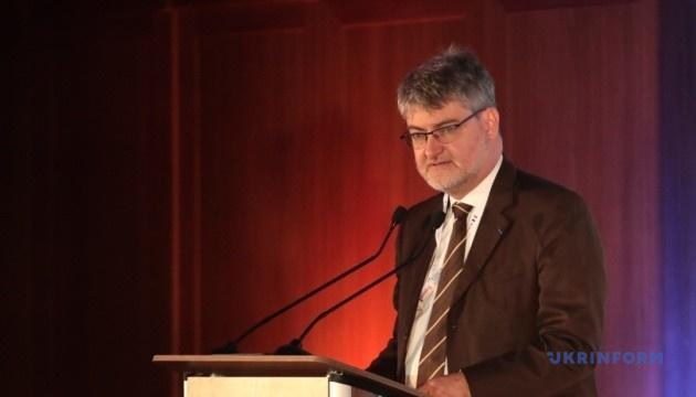 Франція збільшує обсяги медичного співробітництва з Україною, повідомив посол.