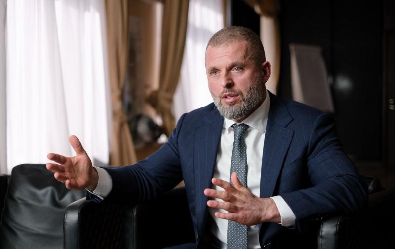 Ми не спостерігаємо значного виїзду молоді за межі країни, - розмова з Матвієм Бідним.