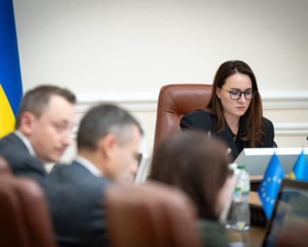 Уряд представив оновлену версію Державного бюджету на 2026 рік, в якій передбачено збільшення фінансування для секторів оборони та освіти.