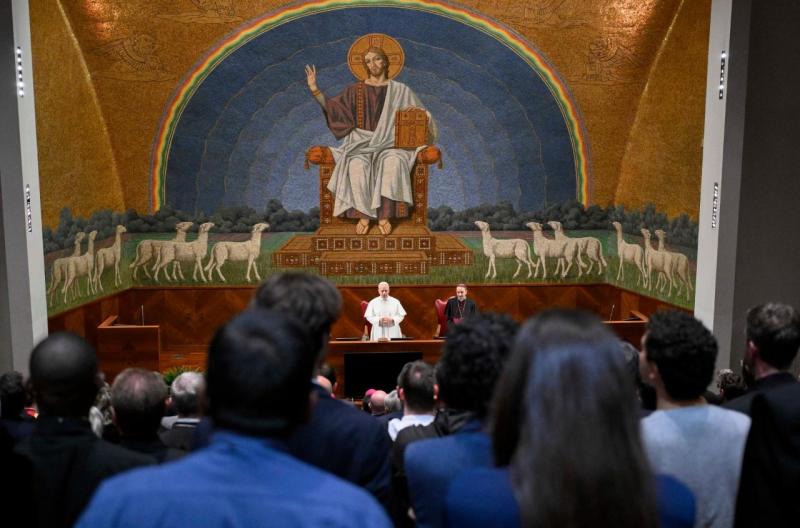 Лев XIV: розглядати віру, демонструючи її актуальність у сучасному світі - Vatican News