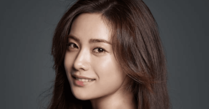 Зірка K-pop зупинила озброєного грабіжника до прибуття поліції.