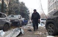 Основні події понеділка, 1 грудня: ракетний удар по Дніпру, більше 200 бойових зіткнень, а також візит Зеленського до Парижа.