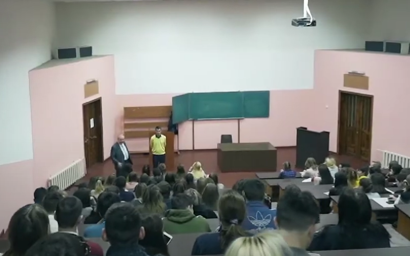 Зміни в законодавстві: деякі студенти можуть позбутися права на відстрочку від військової служби.
