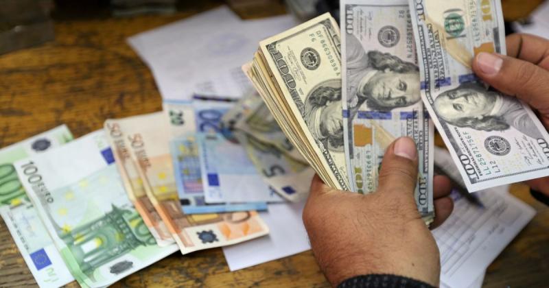 Курс валют на 10 грудня: які ціни на долар, євро та злотий?