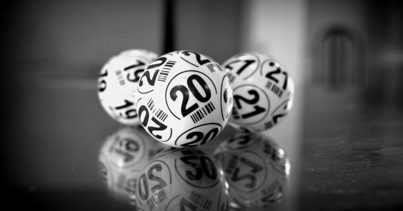 Вигравши 266 мільйонів доларів, вони обійшли 