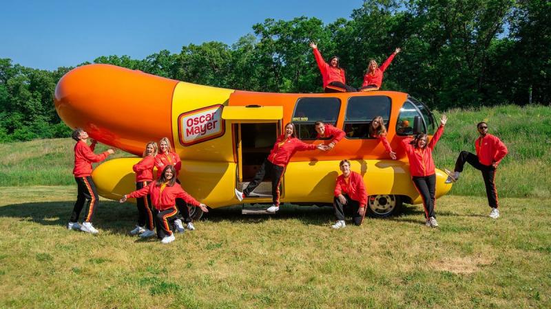 Оскар Майєр оголошує набір на 12 