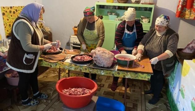 Величні волонтерські ініціативи невеличкого села