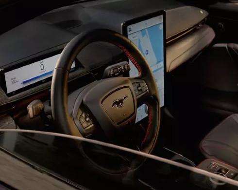 Сенсорний дисплей у вашому автомобілі може виявитися більш відволікаючим, ніж ви уявляєте.