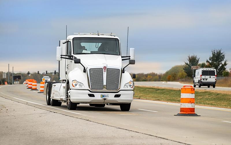Як інженери з університету Пердью розробили рішення для зарядки електричних вантажівок - Auto24