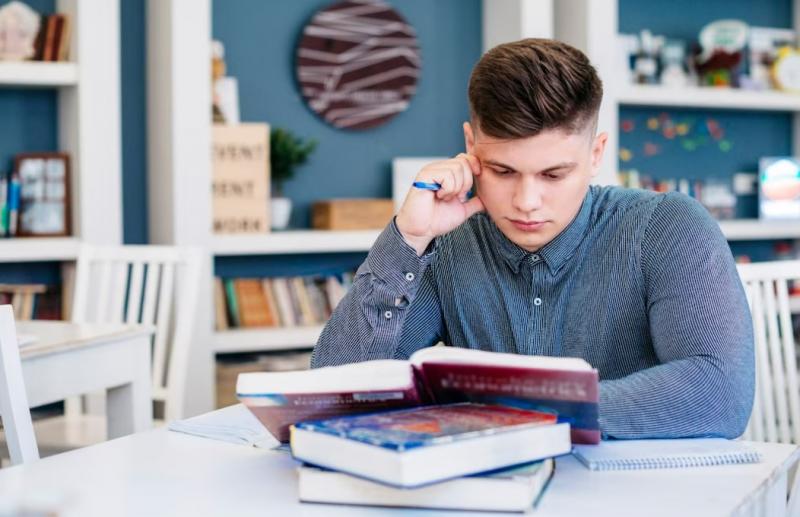 Навчання за кордоном у 2026 році: безкоштовні програми та необхідні документи для вступу.