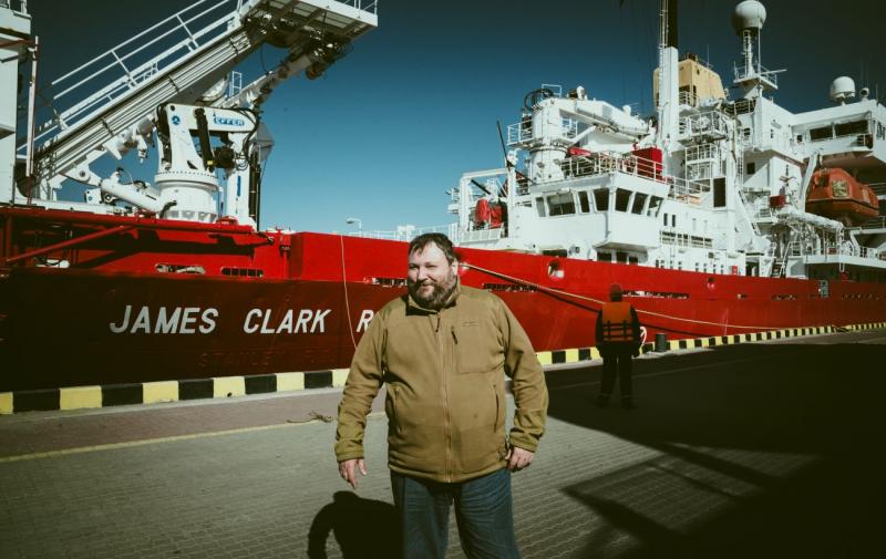 Битва за ресурси 2048 року: чому Україні потрібна Антарктика та як криголам 