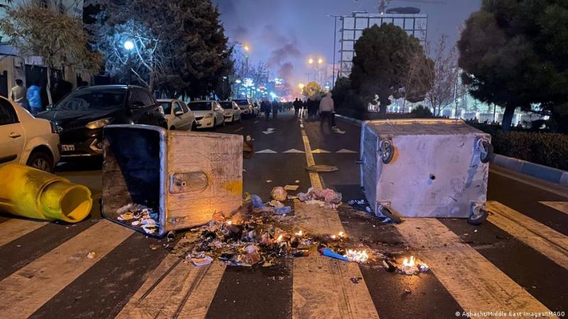 В Ірані знову спалахнули студентські акції протесту проти уряду.