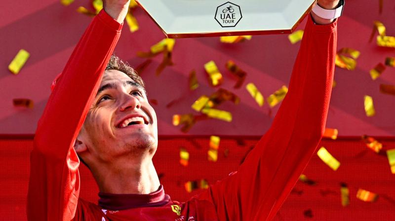 Дель Торо здобув перемогу в битві на річці Тібер, тоді як Евенепул зазнав невдачі. Огляд подій тижня у світі велоспорту.