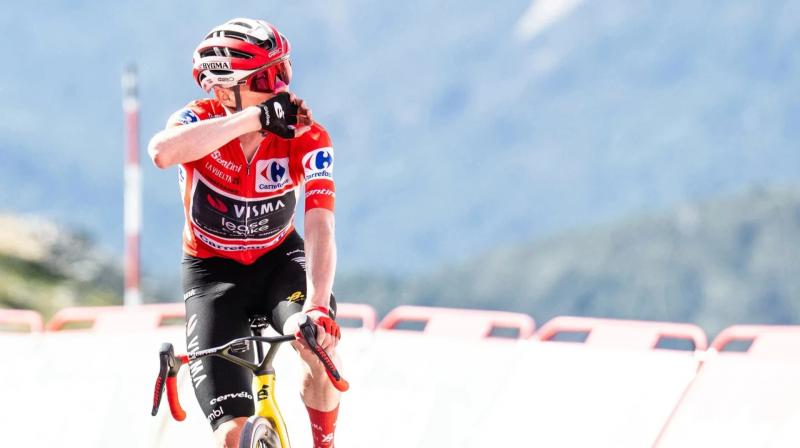 Вінгегор святкує перемогу на гонці Париж - Ніцца у 2026 році.