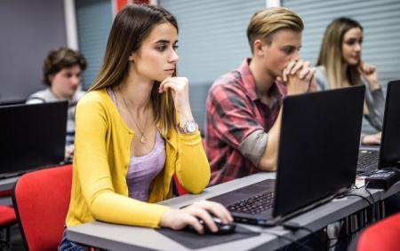 17 та 25 тисяч гривень. Які студенти цього року зможуть отримати гранти для навчання?