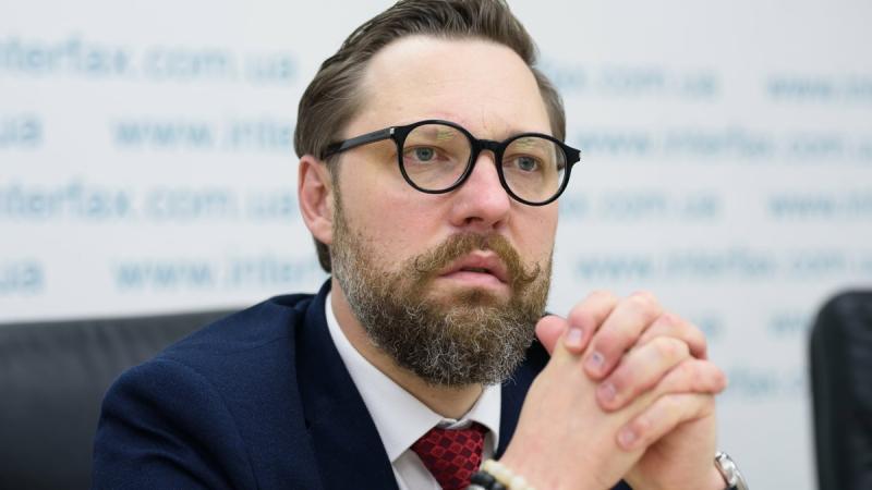 Україні слід активно готувати своїх спеціалістів для роботи в Міжнародному кримінальному суді - така думка.