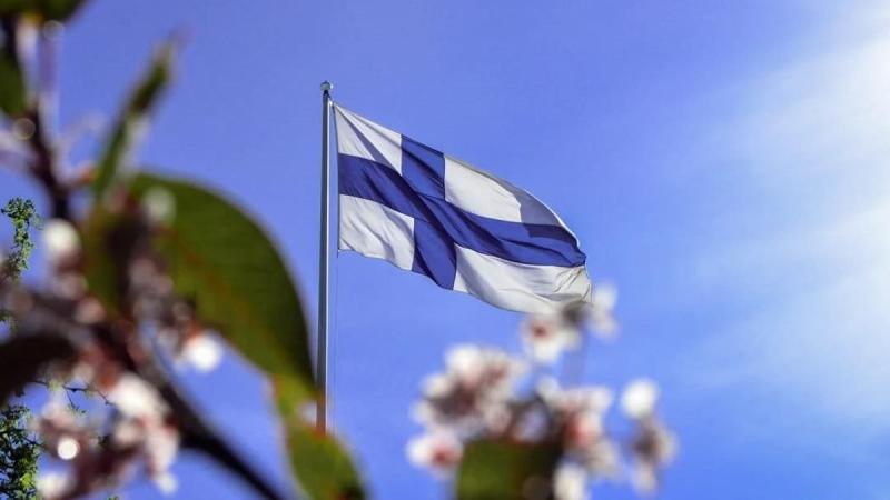 Залужний: Україні пропонують вивчити досвід Фінляндії у взаєминах з Росією, але для нас це не є реальним варіантом.