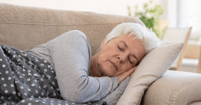 Ця звичка, яку люди практикують після обіду, може виявитися тривожним сигналом: до яких висновків дійшли дослідники.