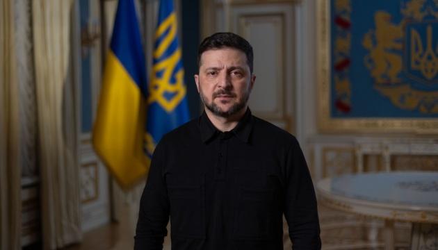 Зеленський: Путін намагається продемонструвати свою силу, завдаючи ударів по Україні.