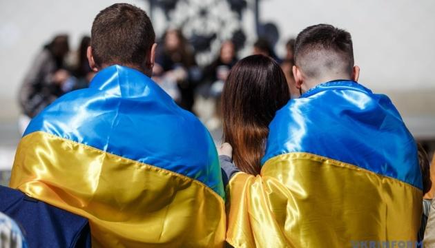 Представники п'яти держав обмінялися думками щодо підтримки української ідентичності за межами країни.