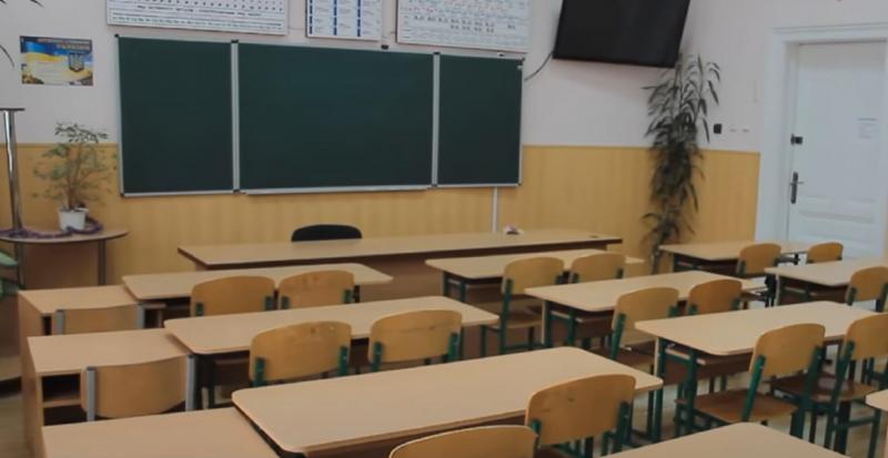 Нововведення в навчальних закладах під час відключень електроенергії: у Міністерстві освіти України пояснили, яким чином проходитиме навчальний процес для учнів.