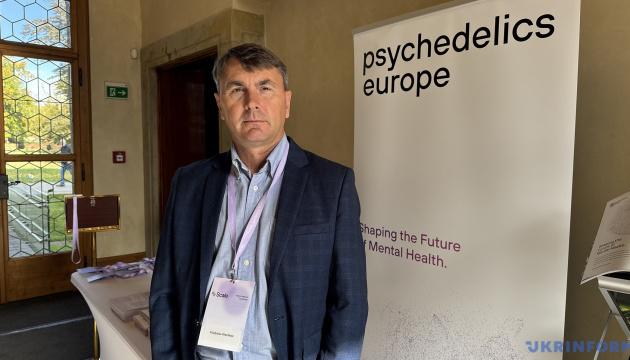 Науковець стверджує, що психічне здоров'я повинно зайняти окреме місце в програмах відновлення, так само як і енергетика.