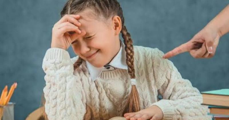 Дитина відмовляється йти до навчального закладу: як виявити причину та підтримати без криків і тиску -- online.ua